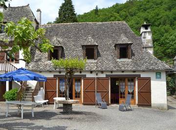 Gîte pour 6 personnes, avec jardin et terrasse à Monceaux-sur-Dordogne