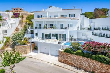 Villa in Cala Llonga (Menorca), Maó für 10 
