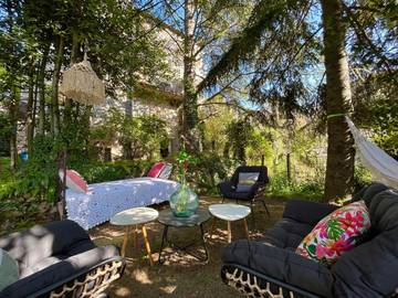 Gîte pour 4 personnes, avec vue ainsi que balcon et jardin à Ucciani