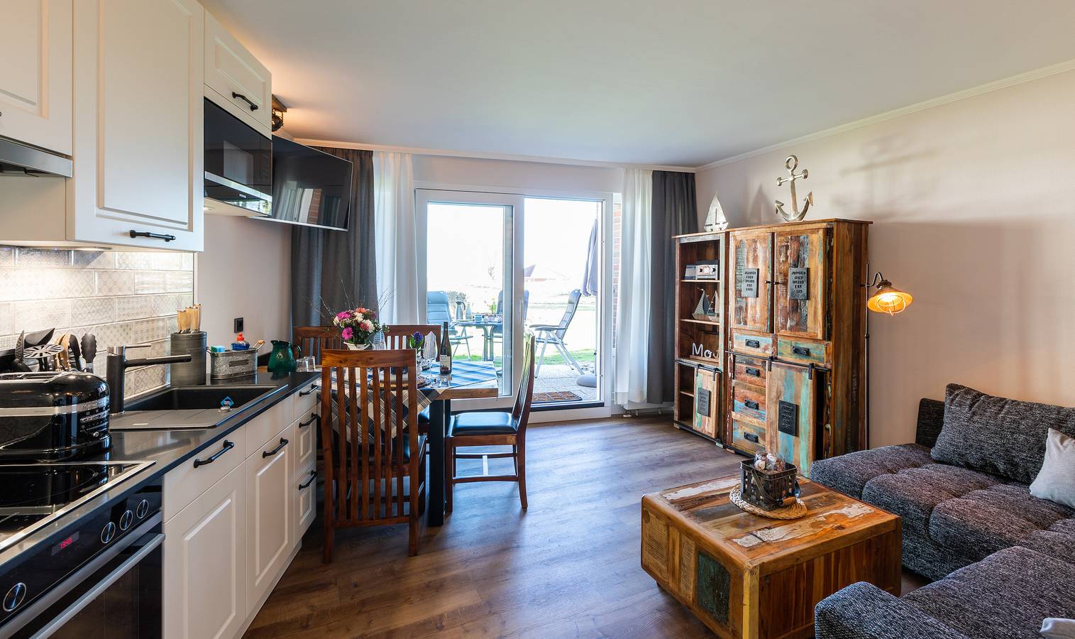 Ganze Ferienwohnung, Terrassen-Fewo "Ankerplatz" direkt am Ostseestrand inkl. Schwimmbad in Kronsgaard, Schleswig-Flensburg