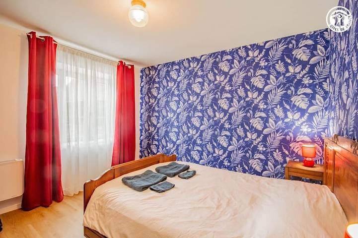 Location de vacances pour 4 personnes, avec piscine et jardin à La Chapelle-Saint-Sauveur - 2