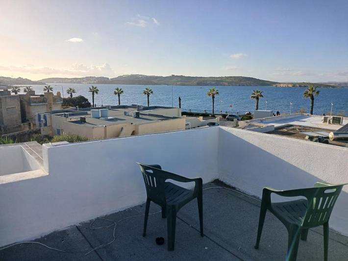 Location de vacances pour 4 personnes, avec vue et terrasse dans Qawra