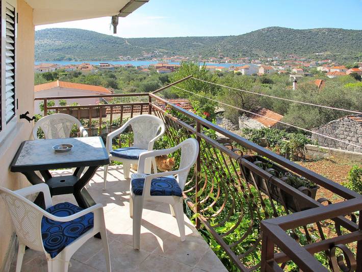 Ferienwohnung für 4 Personen, mit Balkon und Garten in Marina - 2