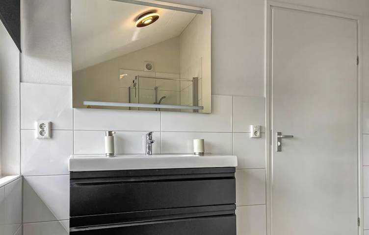 Ferienhaus für 4 Personen, mit Terrasse und Seeblick sowie Garten, mit Haustier am Ijsselmeer - 2