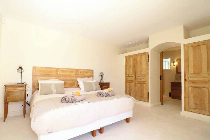Villa pour 8 personnes, avec jardin et terrasse à L'Isle-sur-la-Sorgue - 3