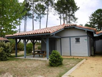 Gîte pour 4 personnes, avec terrasse à Brocas