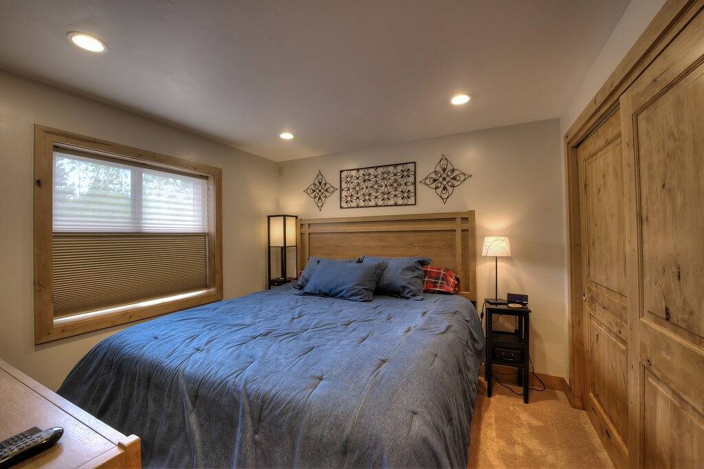 Ganze Wohnung, Neu renovierte Wohnung, nur wenige Schritte vom Main St & Gondola, schöne Aussicht in Arapaho and Roosevelt National Forests