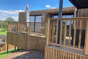 Gîte pour 4 personnes, avec jacuzzi ainsi que terrasse et jardin à Anould