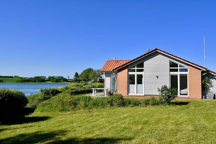 Ferienhaus für 5 Personen, mit Whirlpool und Garten sowie Sauna und Seeblick in Kosel, Grünes Binnenland