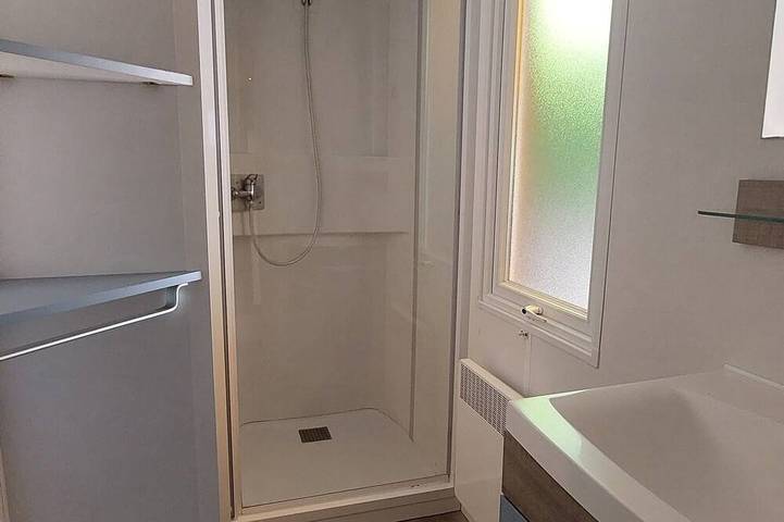 Mobil home pour 4 personnes à Saint-Laurent-en-Beaumont - 4