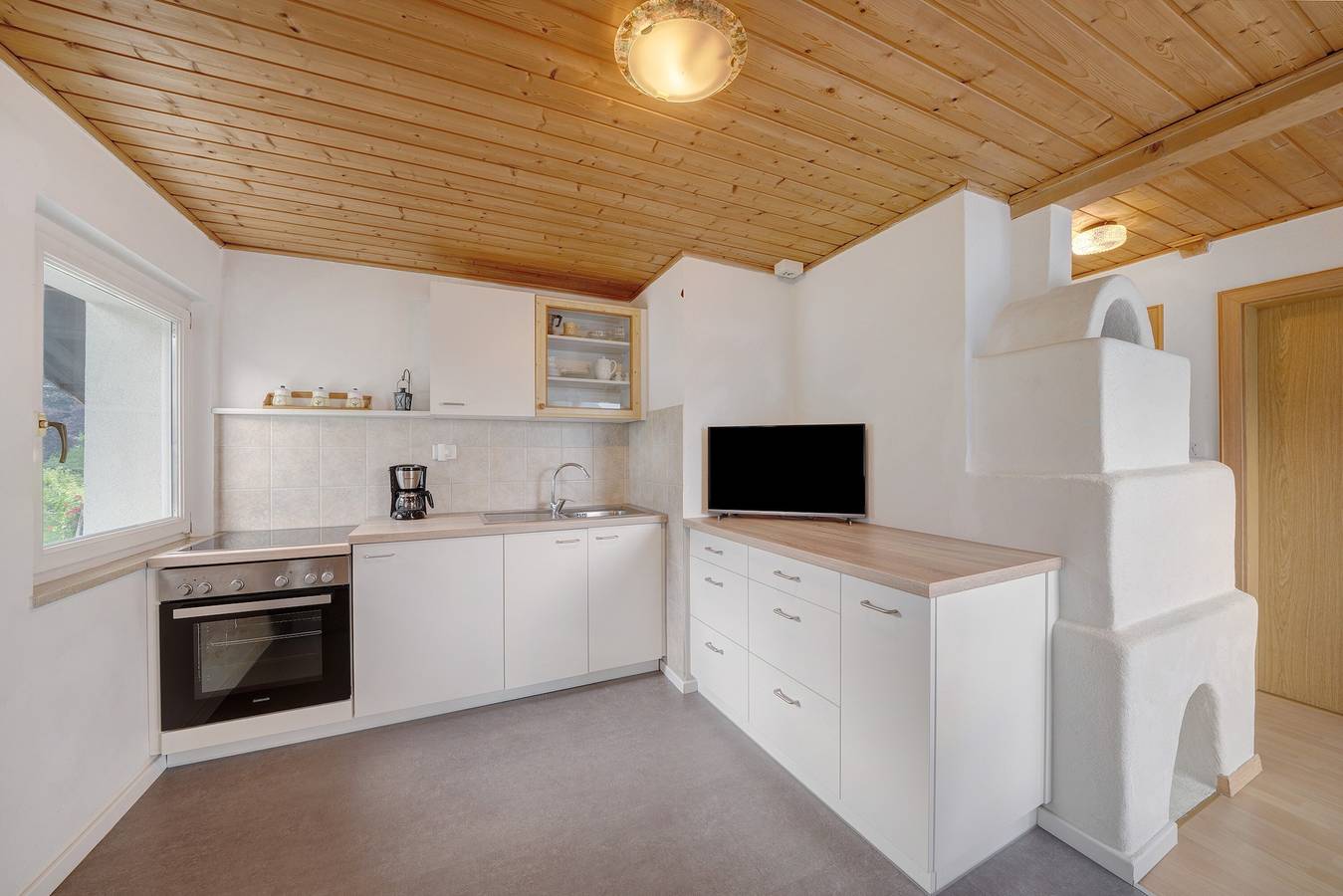 Ganze Wohnung, Ferienwohnung "Bergblick" mit Dachterrasse, Garten mit Pool in Völlan, Lana