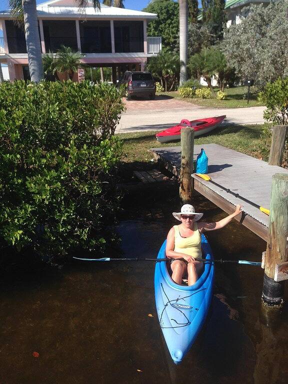 Vacation rental for 6 people, with balcony and yard in Pine Island