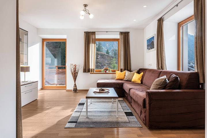 Ferienwohnung für 6 Personen, mit Balkon und Garten in St. Ulrich in Gröden