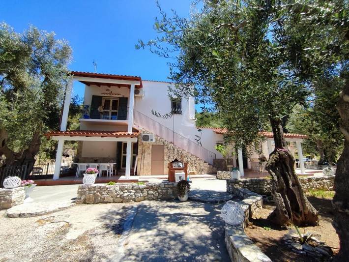 Agriturismo per 5 persone, con Terrazza e Giardino a Vieste