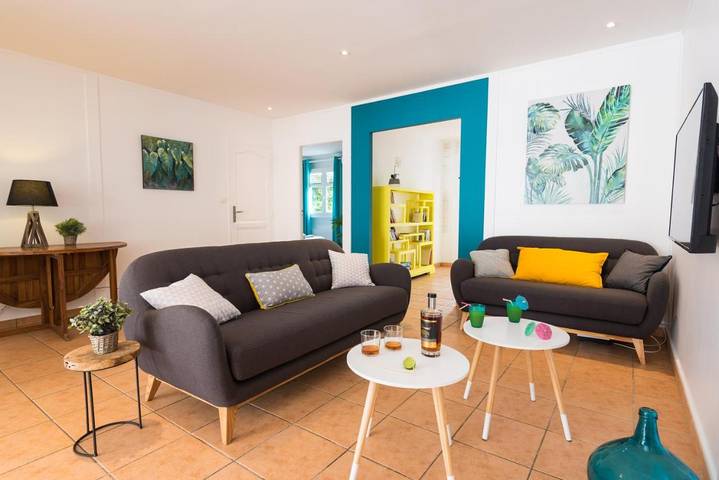 Location de vacances pour 8 personnes, avec piscine et vue ainsi que jardin et terrasse dans Anse Caffard - 3