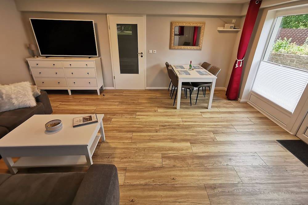 Ganze Wohnung, Ruefh - Gartenwohnung - Ruegenferienhaus in Schaprode, Rügen