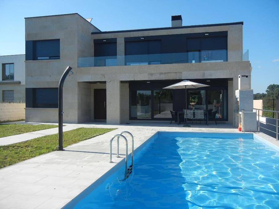 Chalet de diseño moderno en Sanxenxo in Sanxenxo, Rias Baixas