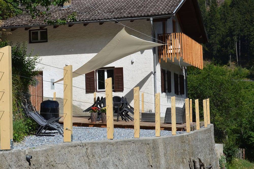 Stilfser Häuschen mit Blick auf König Ortler Cin It021095B4Bh45Xwjm in Stilfserbrücke, Stilfs
