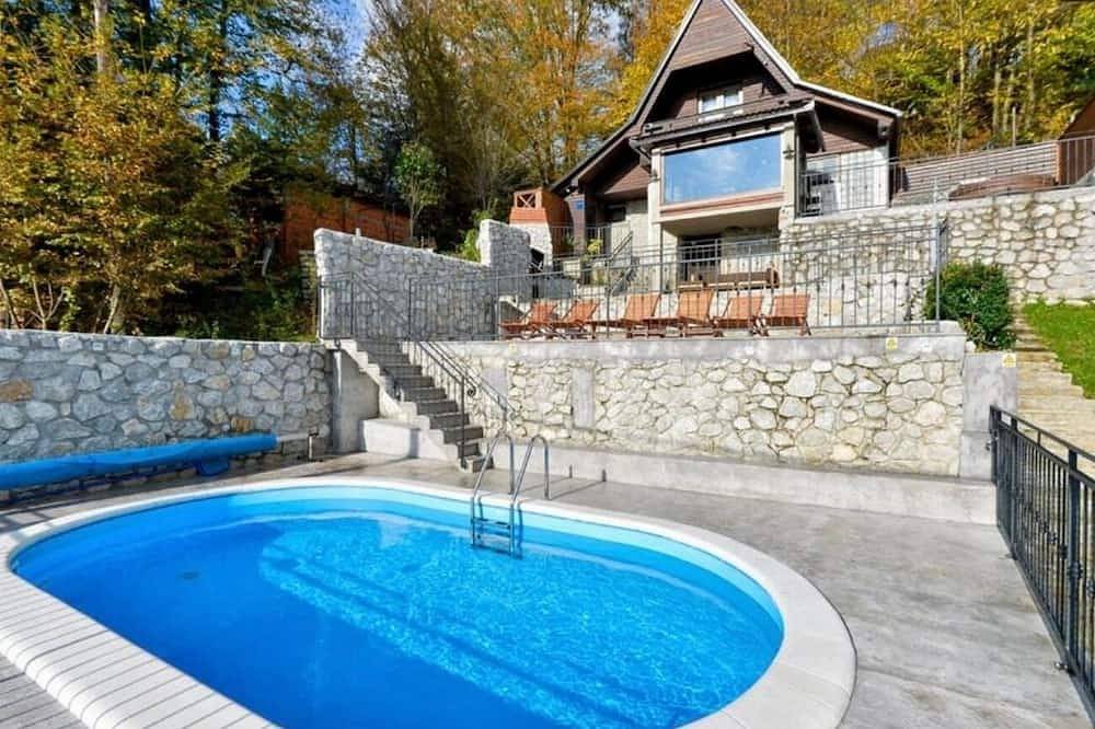 Haus mit Pool für Familien Karlovac in Karlovac, Karlovac und Umgebung