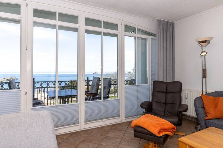 Entire apartment, Tolles Ostsee-Apartment mit Balkon und direktem Meerblick in erstklassiger Lage! in Ostseebad Kühlungsborn, Kühlungsborn