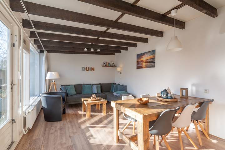 Ferienhaus für 6 Personen, mit Balkon/Terrasse und Terrasse sowie Garten in Sint Maartenszee