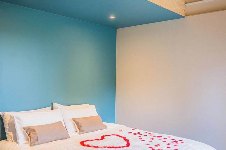 Location de vacances pour 4 personnes, avec jardin ainsi que balcon et jacuzzi à Sadroc - 2