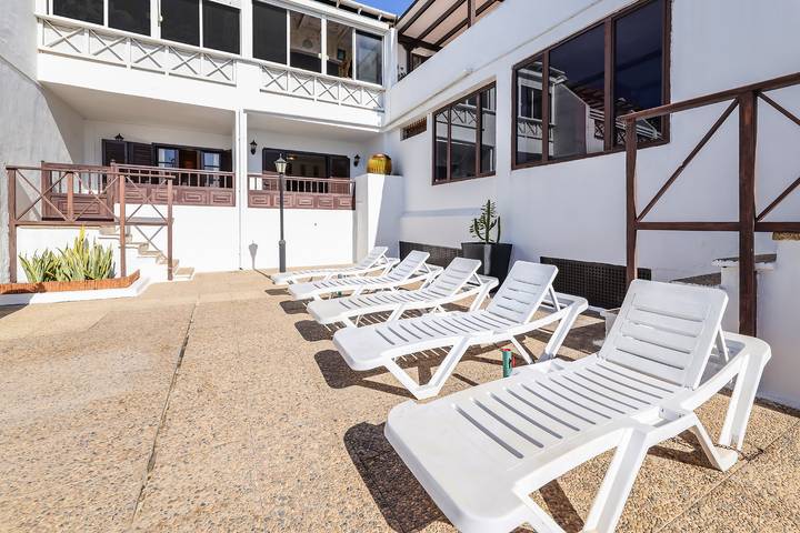 Apartamento entero, Blue Sky apartment - dos habitaciones y terraza fr in Puerto del Carmen, Tías