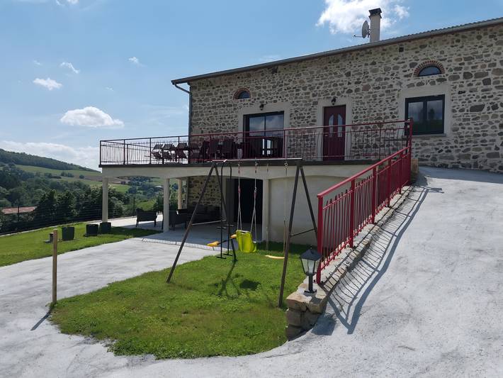 Maison de vacances pour 12 personnes, avec balcon et jacuzzi dans la Loire