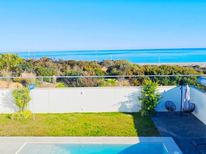 Location de vacances pour 8 personnes, avec sauna et piscine ainsi que vue et jardin, animaux acceptés à La Línea de la Concepción - 2