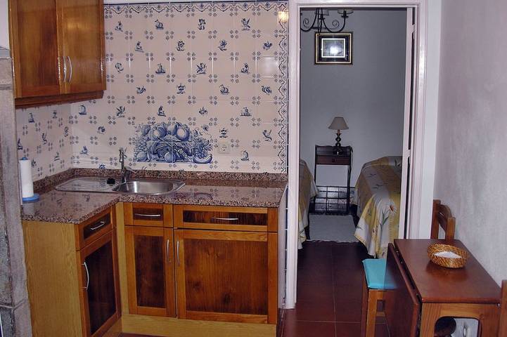 Ganze Wohnung, Sehr zentral und ruhig gelegene Ferienwohnung für zwei Personen in São Martinho (Sintra), Sintra