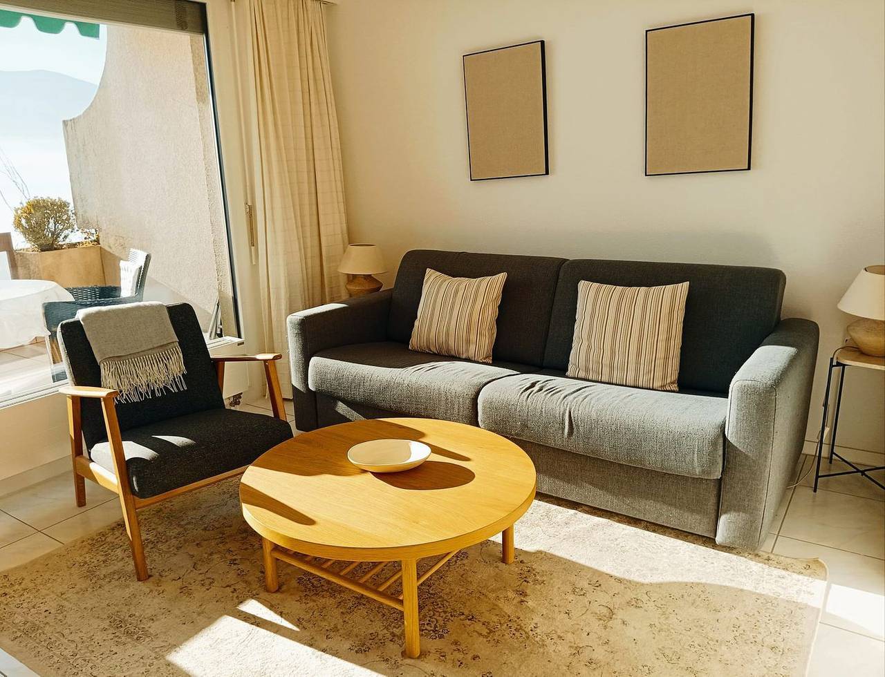 Ganze Wohnung, Moderne Ferienwohnung im 3. Stock für 1-4 Personen. in Orselina, Tessiner Alpen