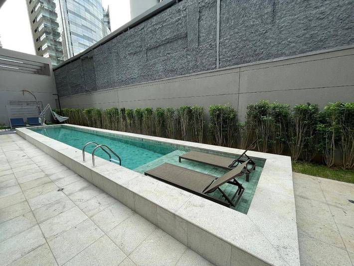 Casas e apartamentos de temporada para 4 pessoas, com jardim e piscina em Pinheiros