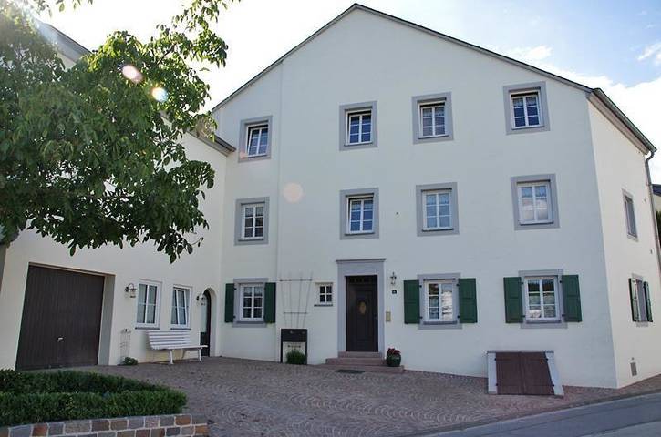 Ferienwohnung für 4 Personen, mit Terrasse und Garten in Konz