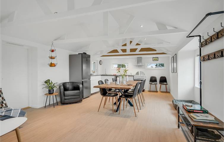 Ferienhaus für 4 Personen mit Terrasse in Grenå Strand, Grenaa