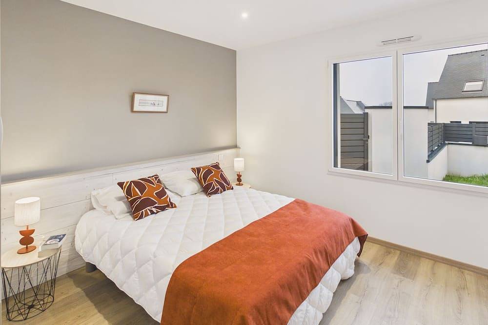 New house for 6 with garden and terrace in Plonéour-Lanvern, Côte de Cornouaille