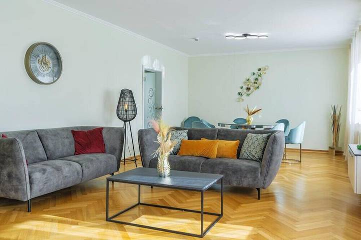 Ferienwohnung für 6 Personen, mit Sauna und Pool sowie Balkon in Ellenz-Poltersdorf - 4