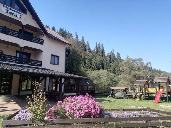 Gîte pour 3 personnes, avec jardin ainsi que vue et vue sur le lac dans Dorna-Arini