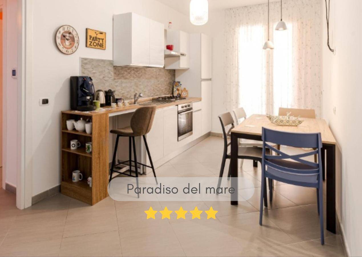 Appartement entier, Capaci Paradiso del mare, appartamento con 2 camere da letto, balcone, vicino a mare, metro e aeroporto Palermo in Capaci, Province de Palerme