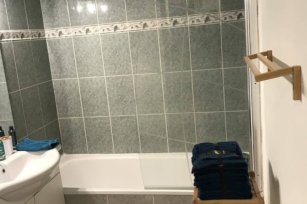Appartement entier, Bel appart bien placé rénové à neuf literie qualité in Chalon-sur-Saône, Région de Chalon-sur-Saône