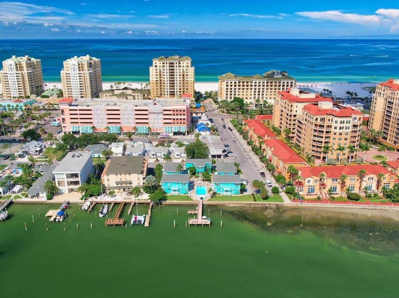 Apartamento entero, The Aura  a Luxury Waterview Condo   heated pool in Clearwater Beach Island, Clearwater