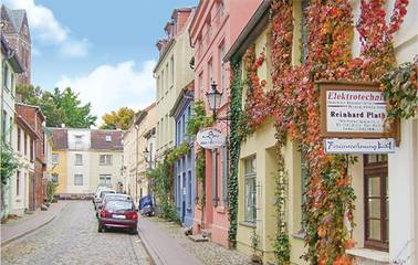 Ferienwohnung für 7 Personen, mit Sauna und Terrasse in Wismar