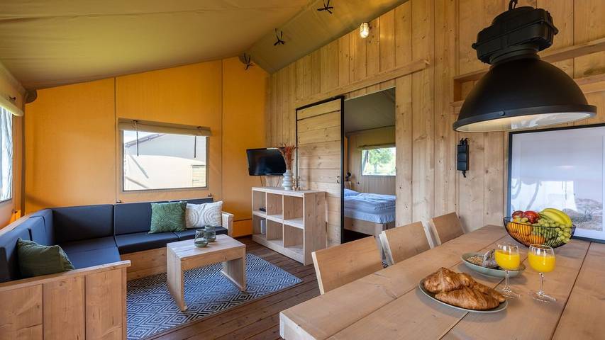 Appartement de vacances pour 6 personnes, avec piscine et jardin