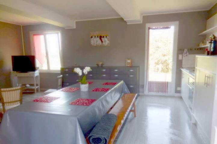 Gîte pour 6 personnes, avec jardin et jacuzzi dans Les Hespérides