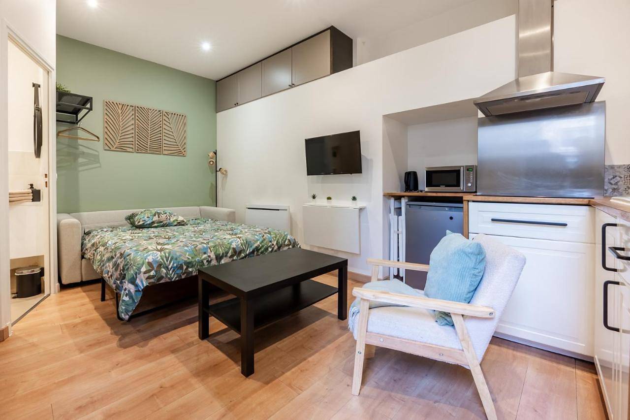 Appartement entier, One-Bedroom Apartment in Longjumeau, Essonne