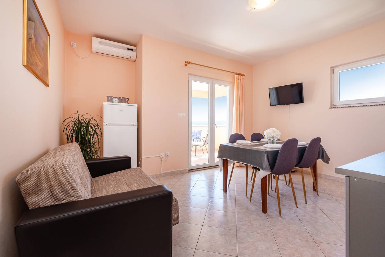 Ganze Wohnung, Ferienwohnung für 4 Personen mit Pool in Novigradsko More, Zadar