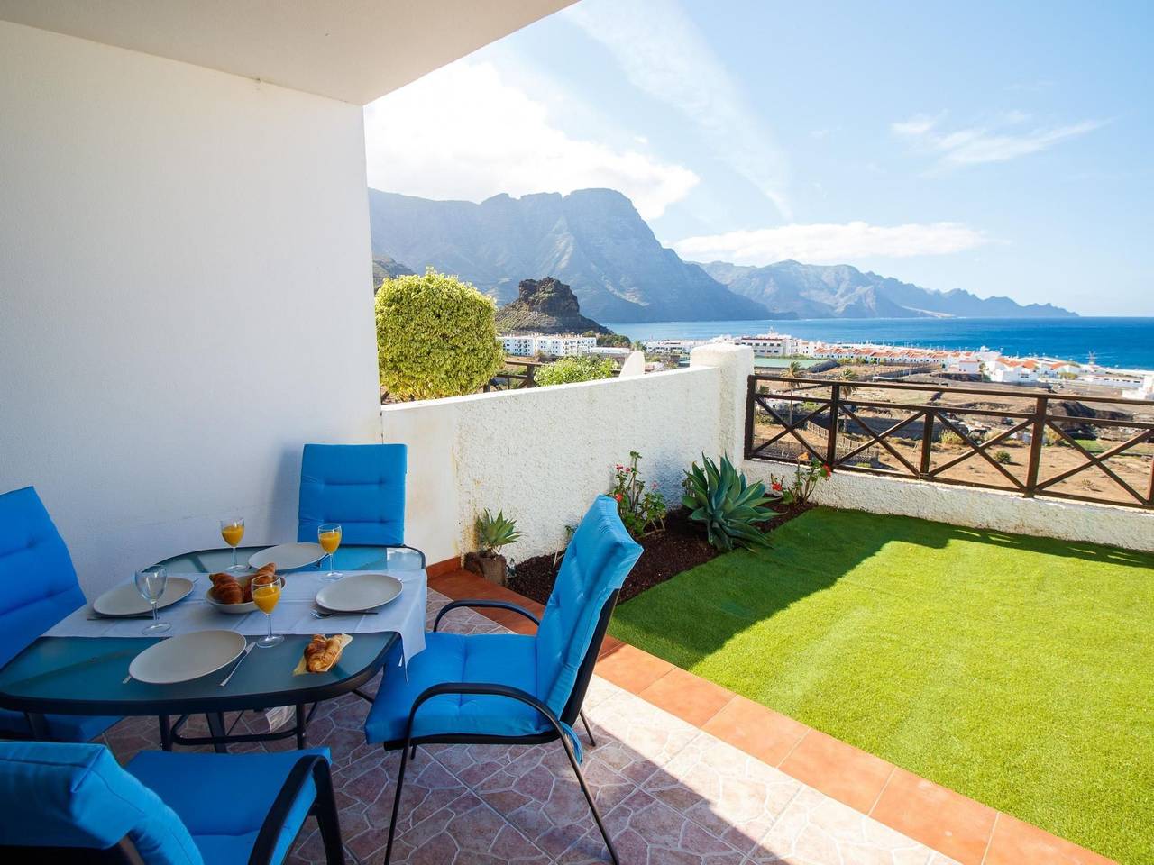 Apartamento entero, Komfortable Ferienwohnung in El Turman mit Terrasse in Piscinas Naturales. Salinas (Agaete), Agaete