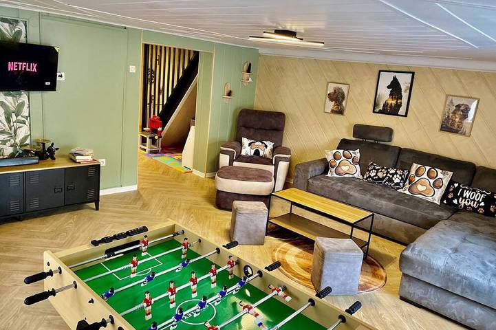 Location de vacances pour 9 personnes, avec terrasse et jardin à Urbès