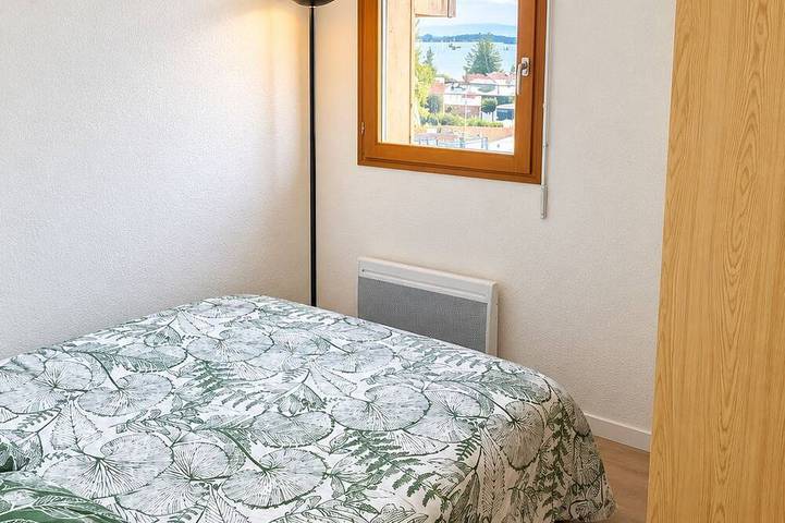 Appartement entier, Vue sur la montagne au cœur des pistes avec balcon, wifi et place de parking. in Mouthe-Lac et Mont d’Or, Métabief