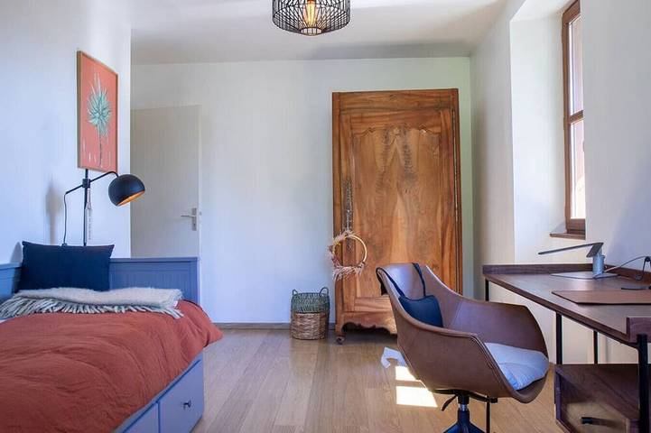 Villa 180 m² 4 chambres, piscine et stationnement in Tresserve, Chambéry und Umgebung