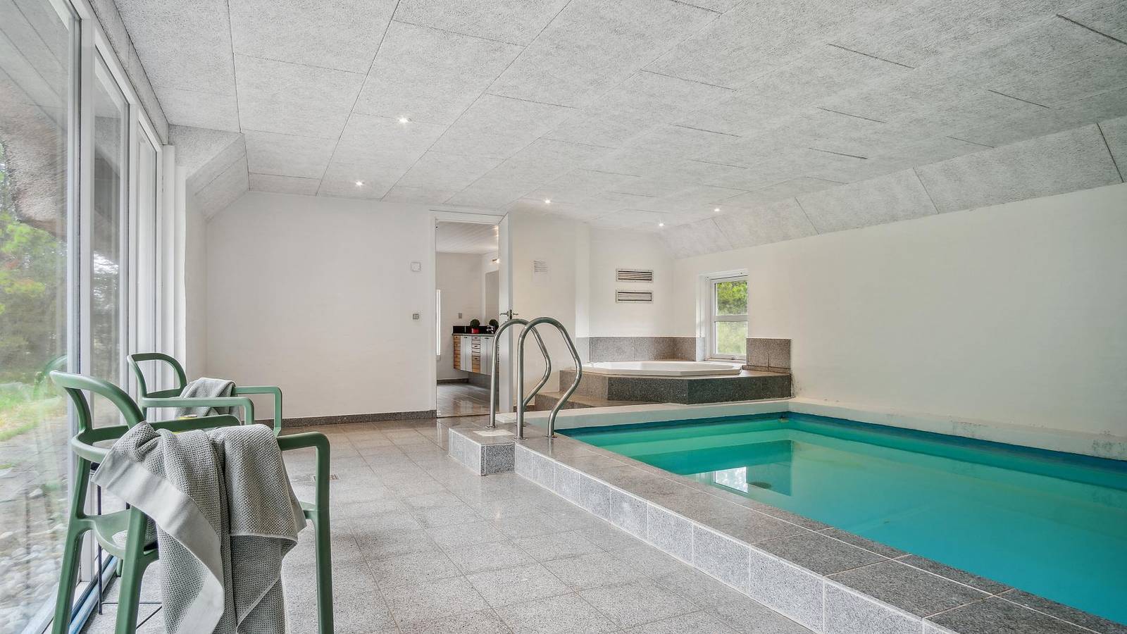 Poolhaus für 12 Gäste. Haus 552. Ferienhaus hier buchen. in Blavand, Varde